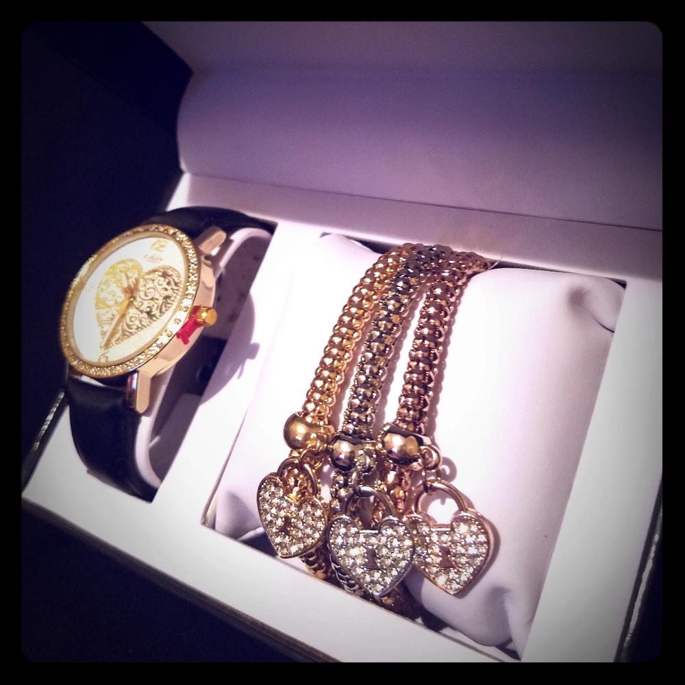 Watch with bracelets Gift box.